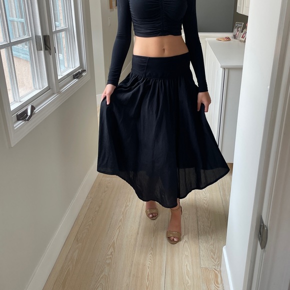 Anthropologie Elegant Black Women's Skirt and Long sleeve Set - Picture 3 of 5